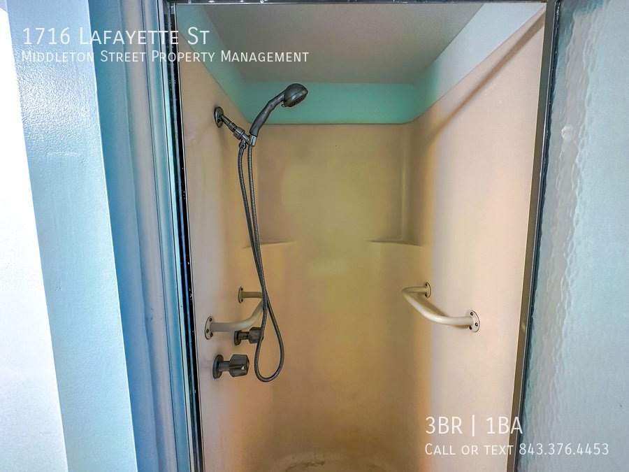 1716 Lafayette St property image