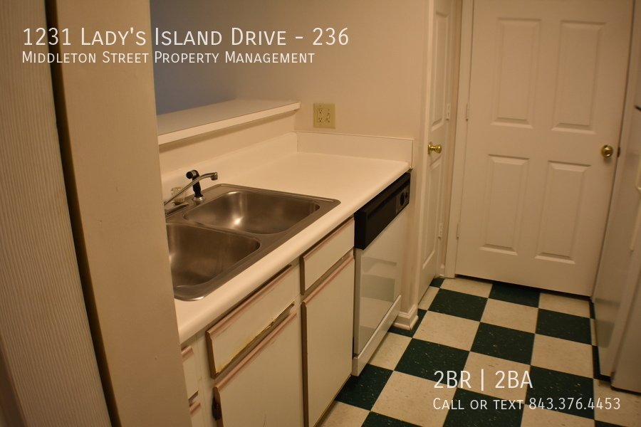 1231 Lady's Island Drive property image