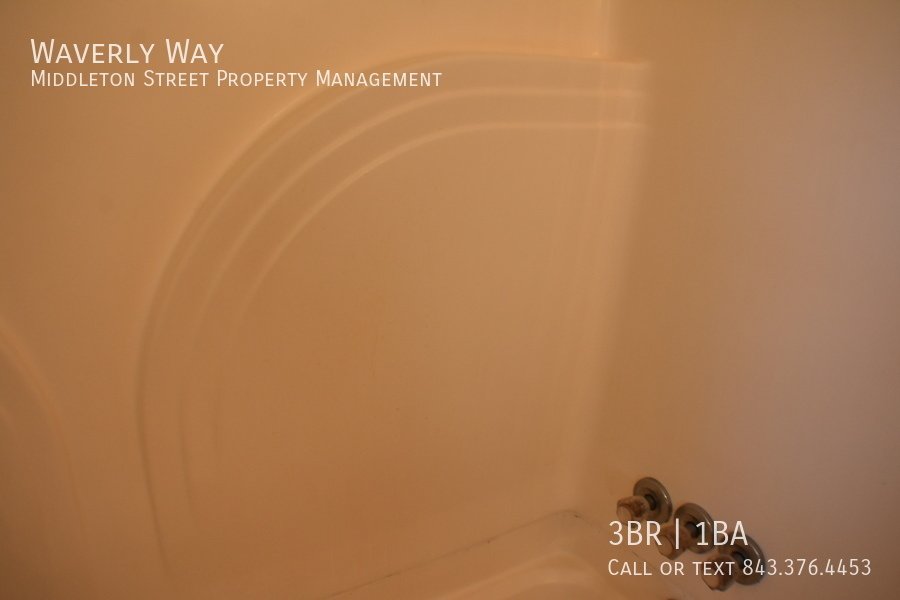 Waverly Way property image
