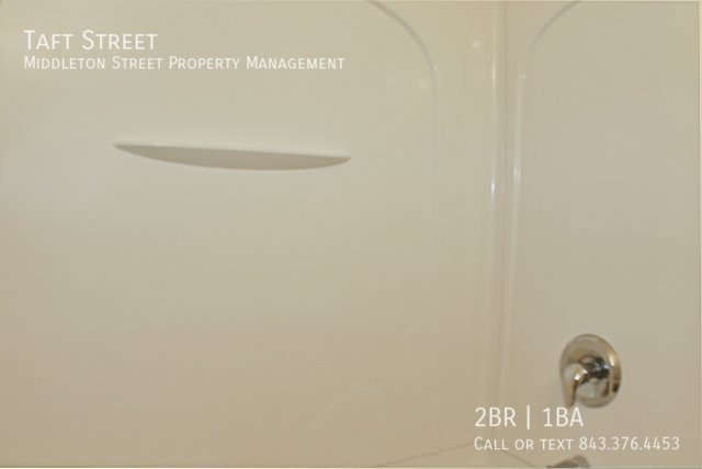 Oakview Commons property image