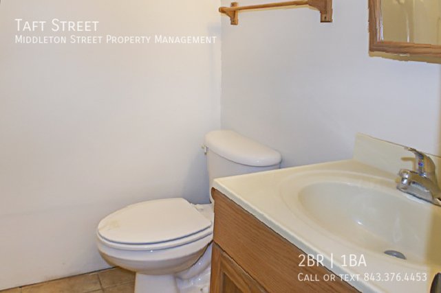 Oakview Commons property image