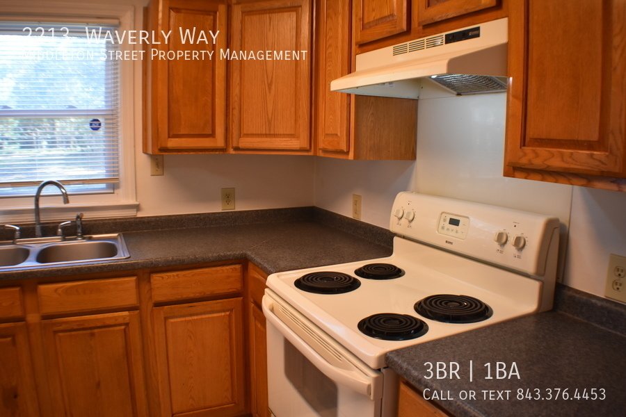 2213  Waverly Way property image