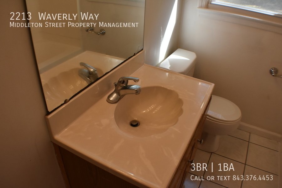2213  Waverly Way property image