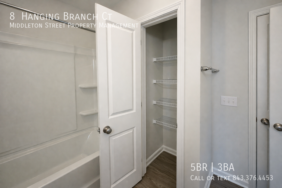 8 Hanging Branch Ct property image