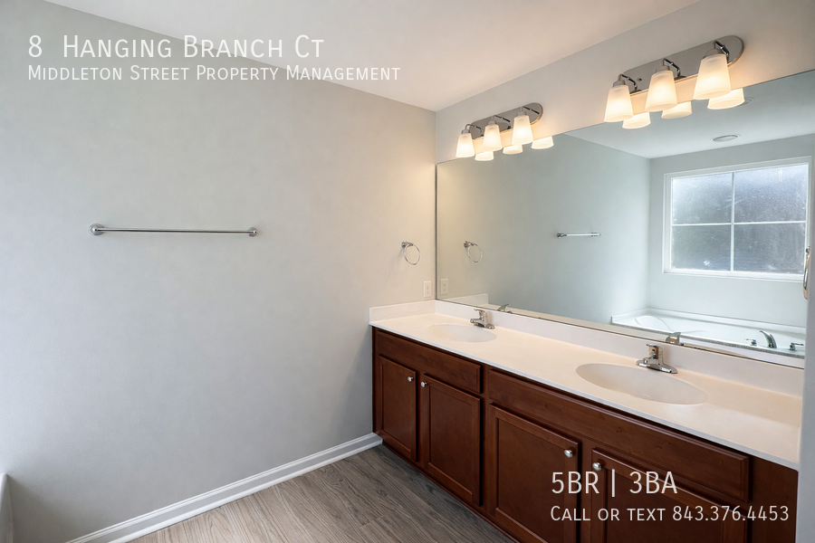 8 Hanging Branch Ct property image