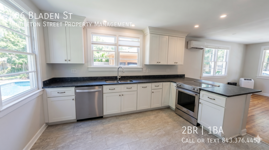 806 Bladen St Beaufort, SC 29902 property image