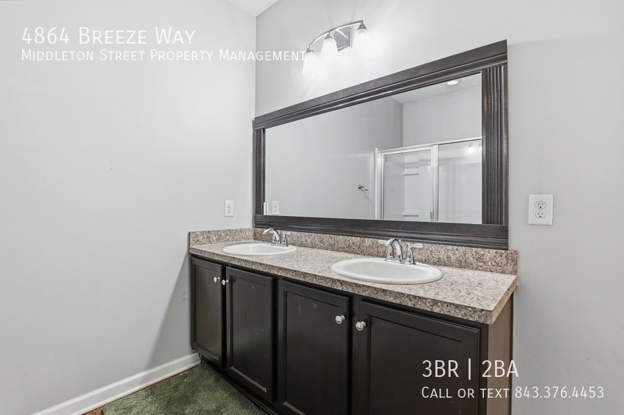 4864 Breeze Way property image